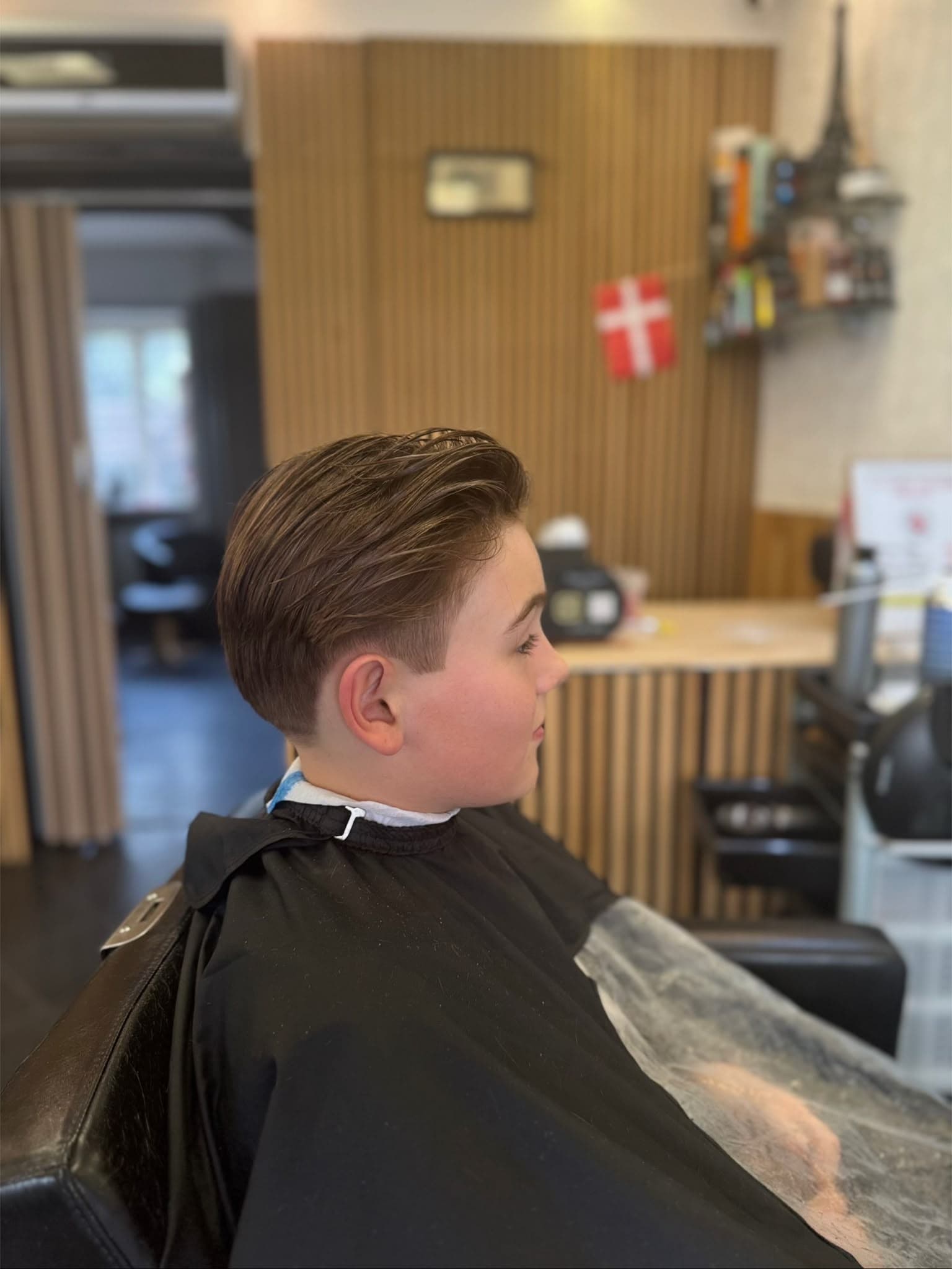 Klip hos LA Amin Frisør